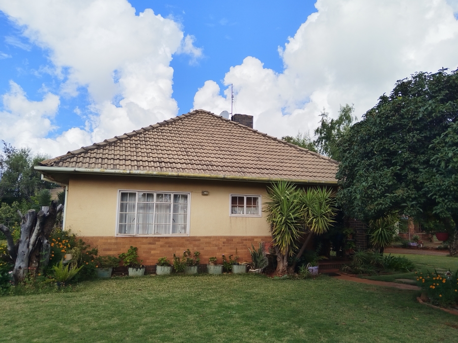 3 Bedroom Property for Sale in Warrenton Northern Cape